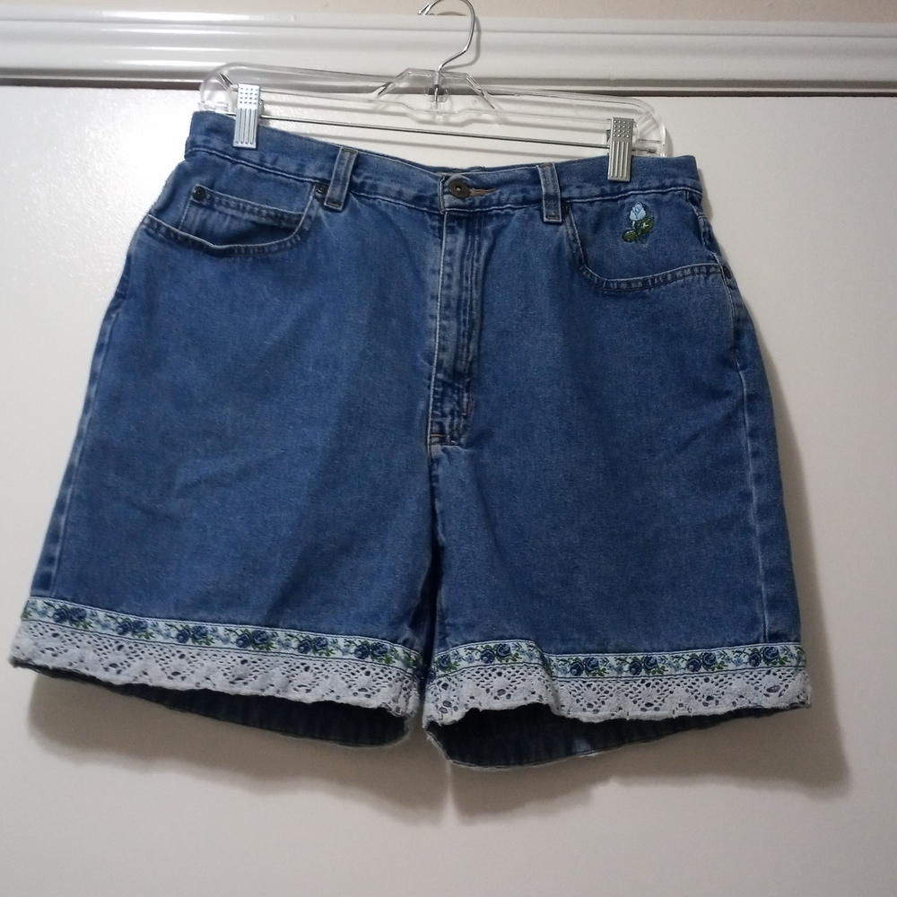 Size 12, Embellished Jean Shorts, Liz Claiborne